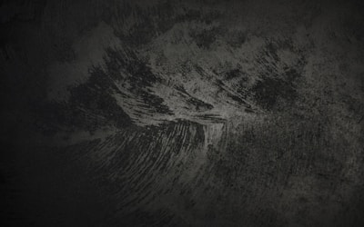 英雄联盟S16全球总决赛直播卡片 - 两支顶级战队对决的赛场画面